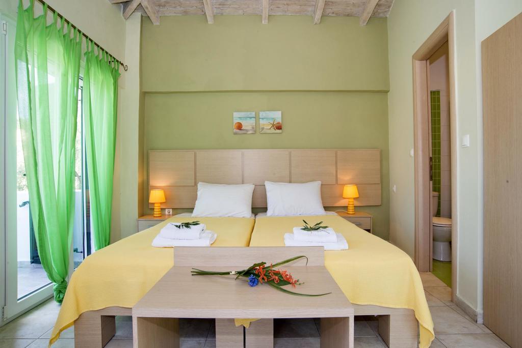 Studios Niki Lákka Habitación foto