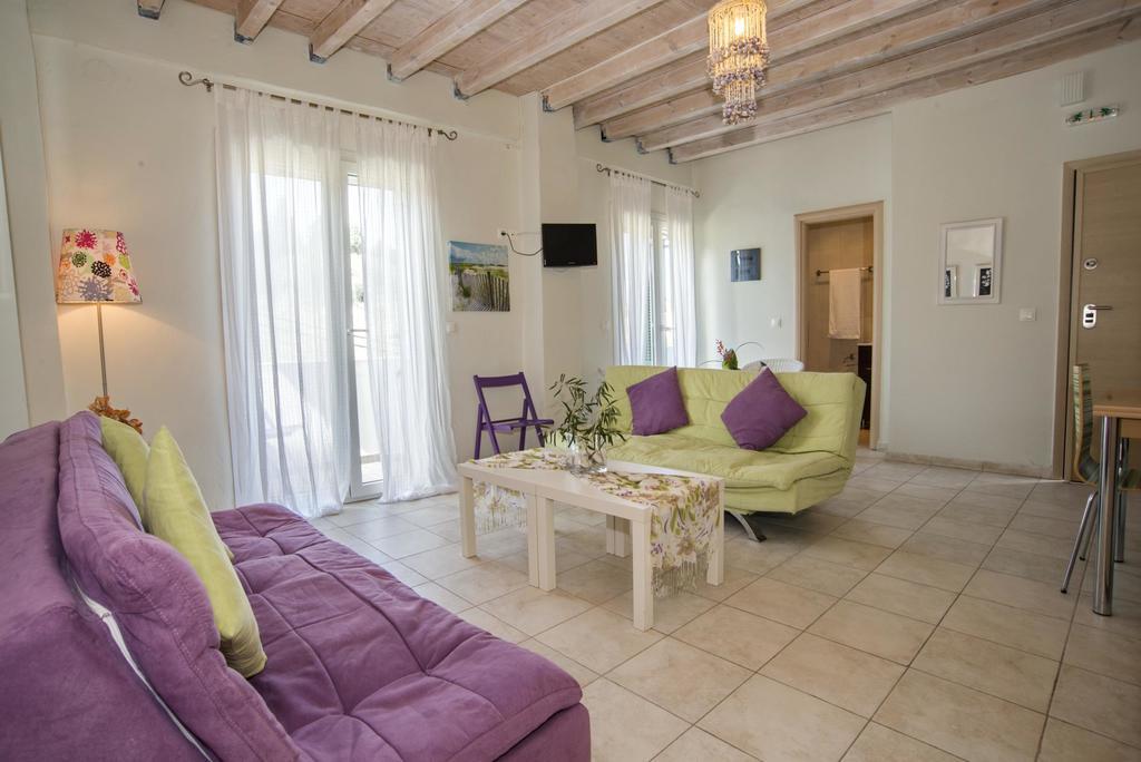 Studios Niki Lákka Habitación foto